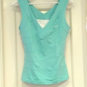 Nike Dri Fit Tennis Shirt